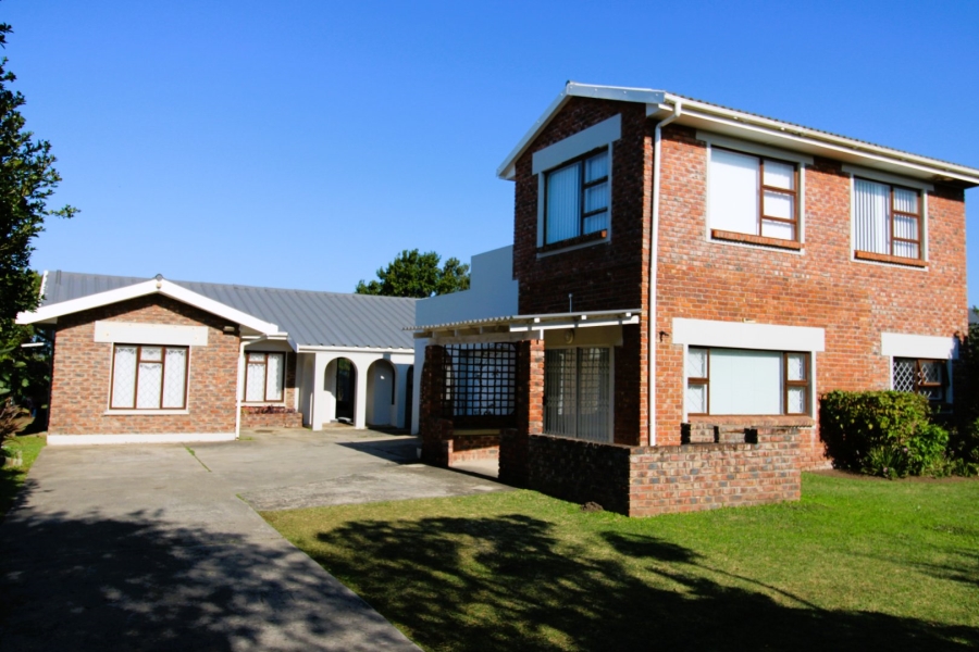 4 Bedroom Property for Sale in Gonubie Eastern Cape